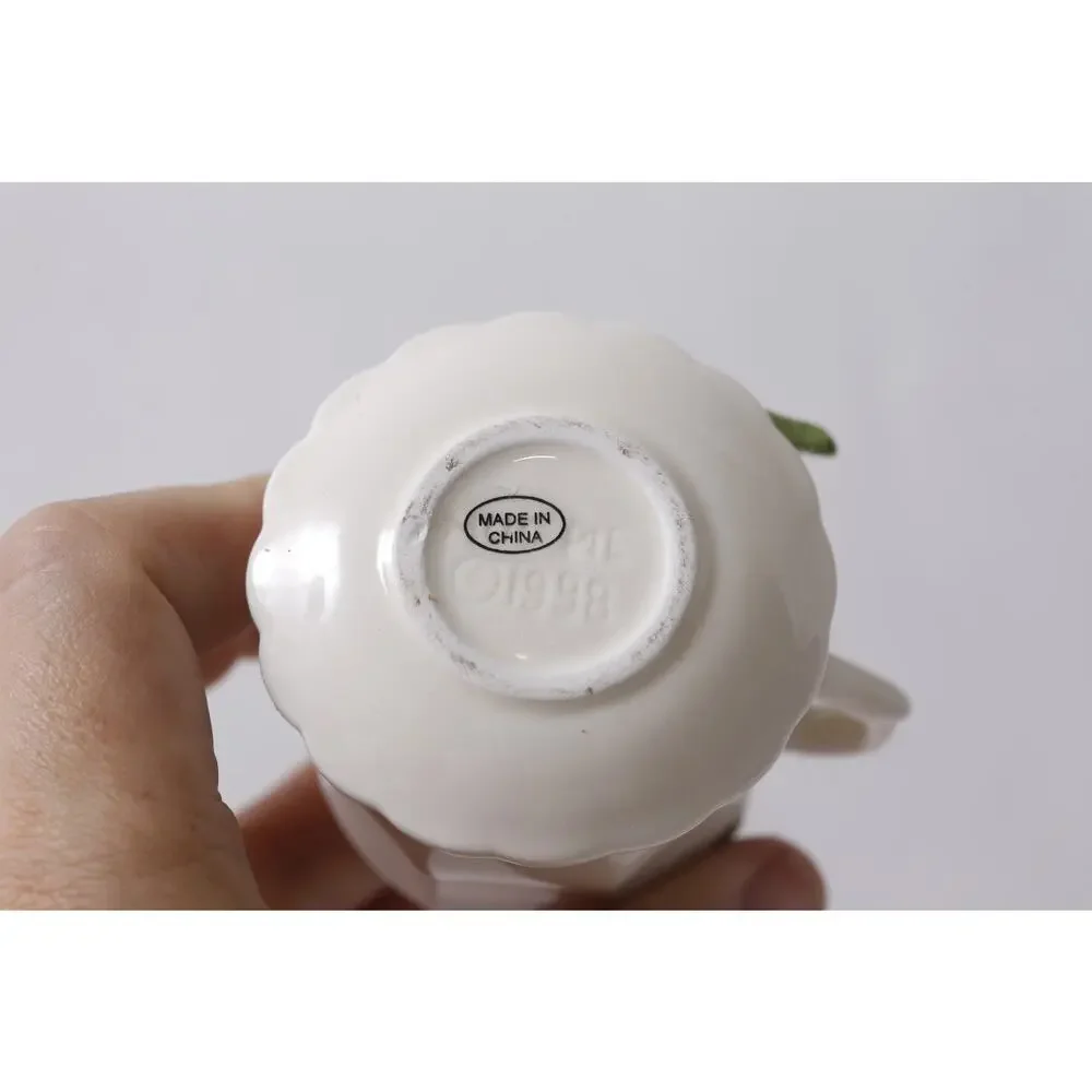 1998 Mud Pie Tea Cup Miniature Pin Cushion Sewing Accessory ~ 260622-WH 1240